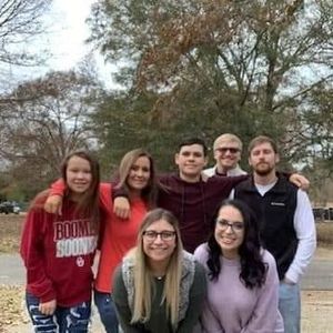 Meet your Posher, Conner